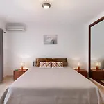 Villa Neves