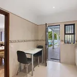 Villa Neves